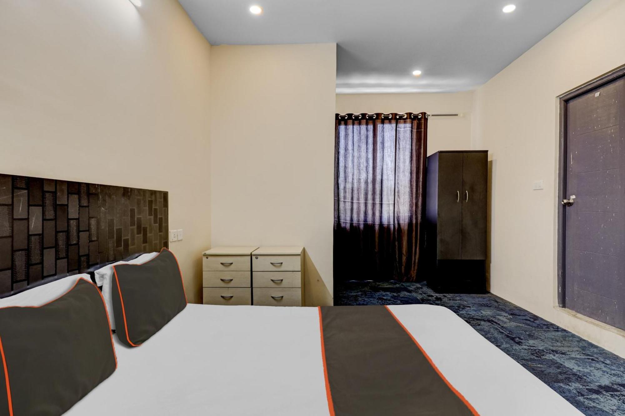 Hotel O Crescent Shine Bangalore Exterior foto