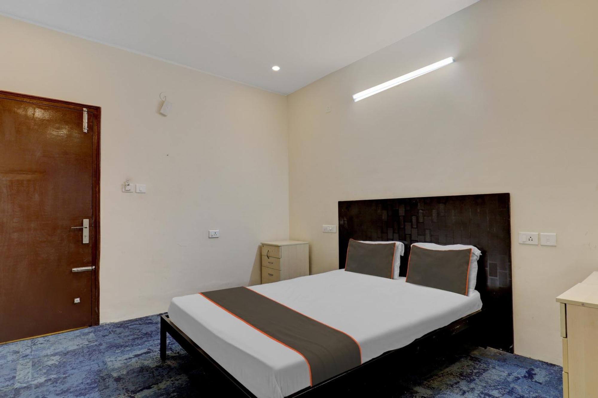 Hotel O Crescent Shine Bangalore Exterior foto